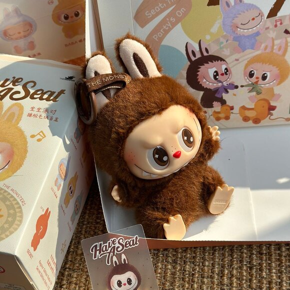 AUTHENTIC ZIZI HAVE A SEAT LABUBU NEW IN PACKAGE - Picture 3 of 6